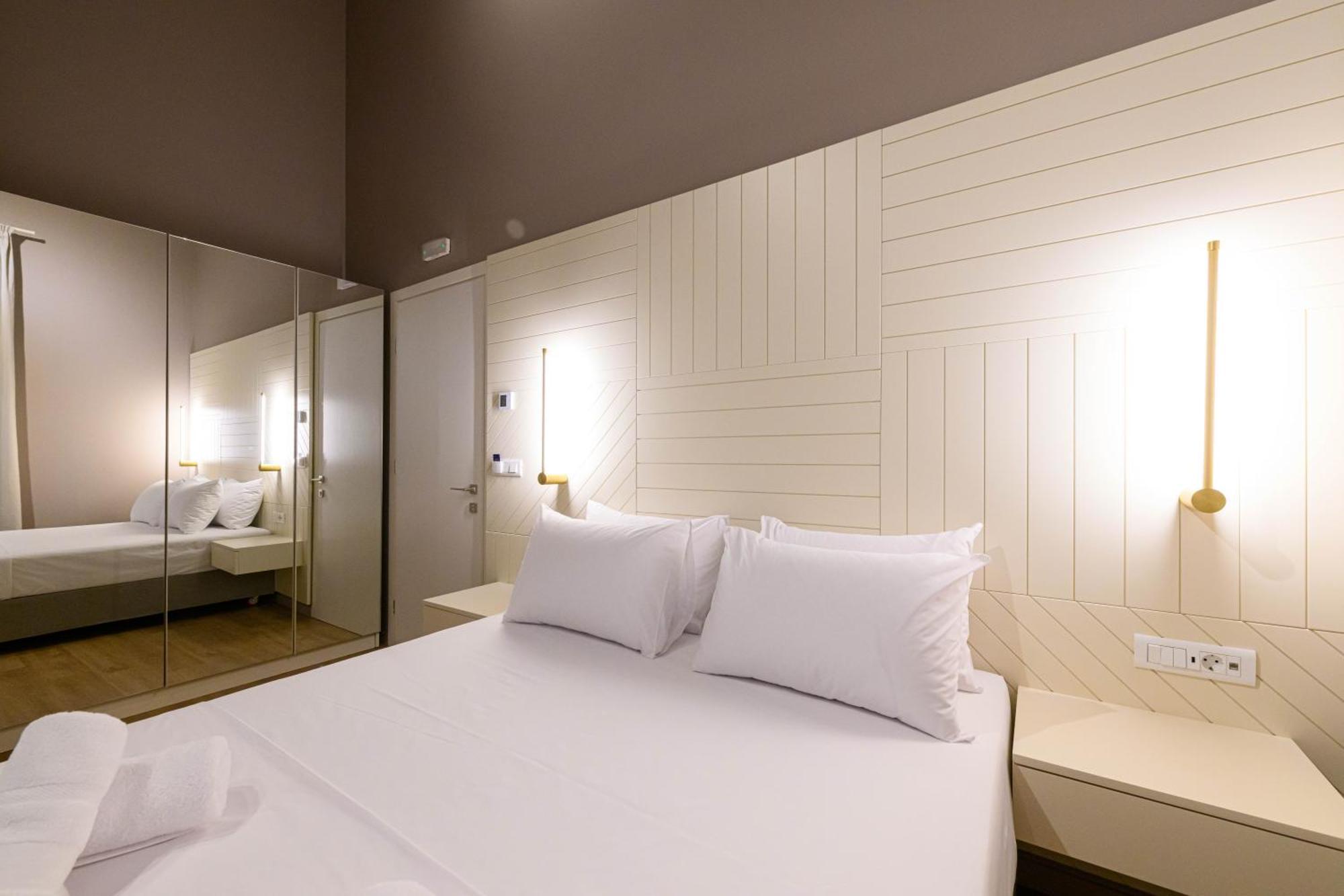 Blueblood - The Rooms Kalamata Ngoại thất bức ảnh