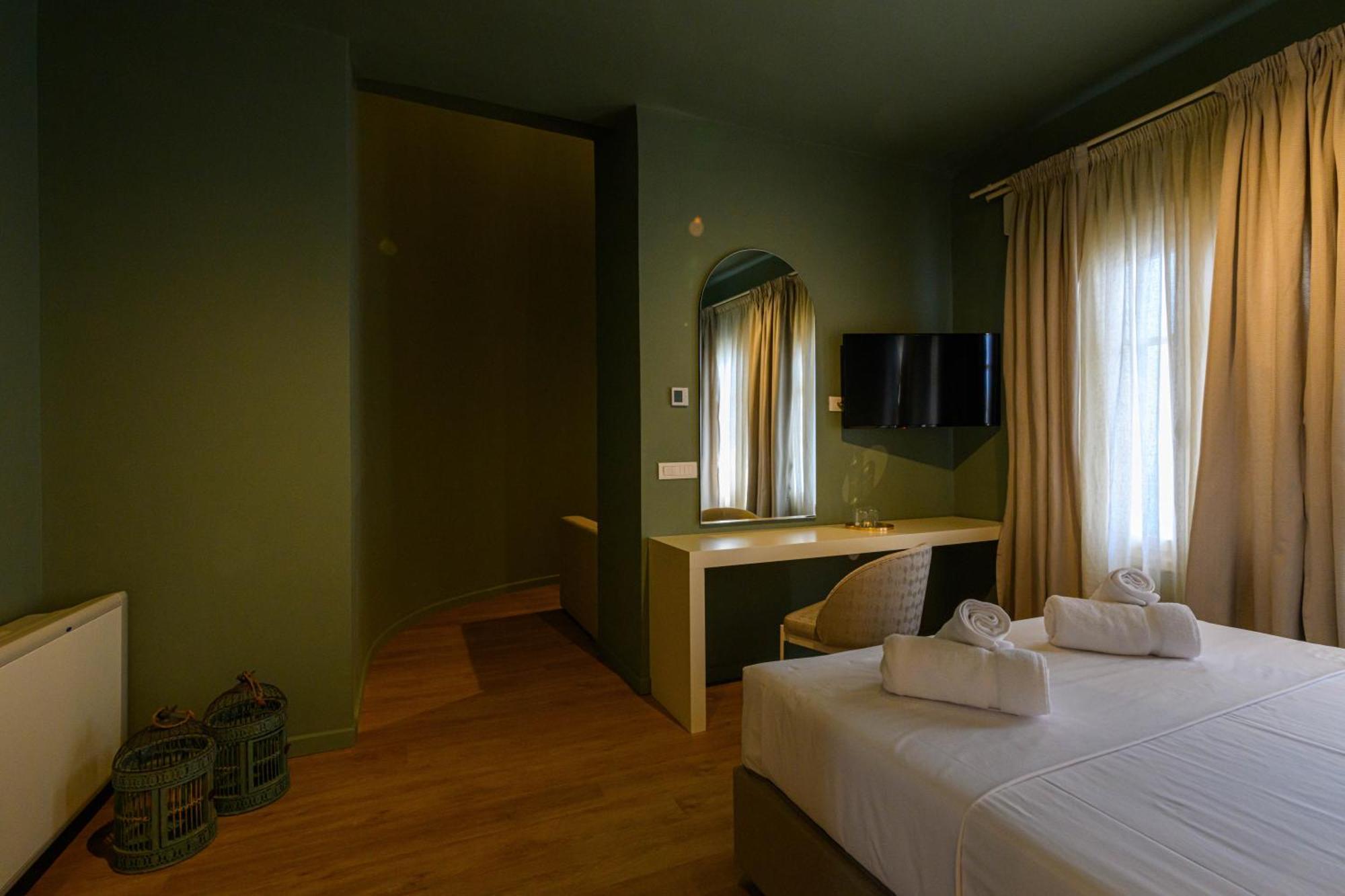 Blueblood - The Rooms Kalamata Ngoại thất bức ảnh